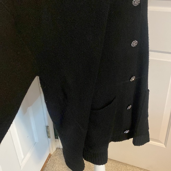 Great holiday sweater or for dressing up! - Picture 3 of 5